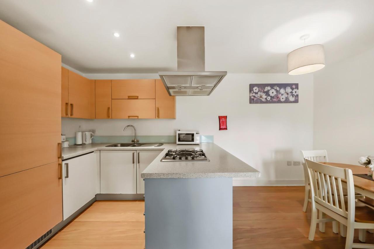 Luxnightzz - Two Bed - Close To North Station And Hospital Colchester Esterno foto