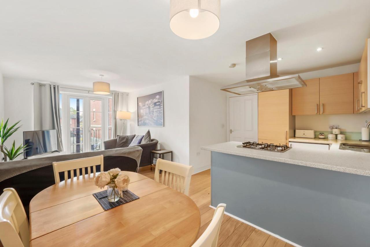 Luxnightzz - Two Bed - Close To North Station And Hospital Colchester Esterno foto