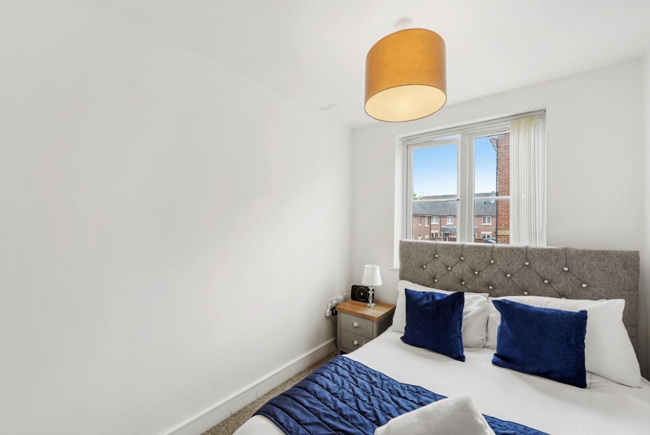 Luxnightzz - Two Bed - Close To North Station And Hospital Colchester Esterno foto